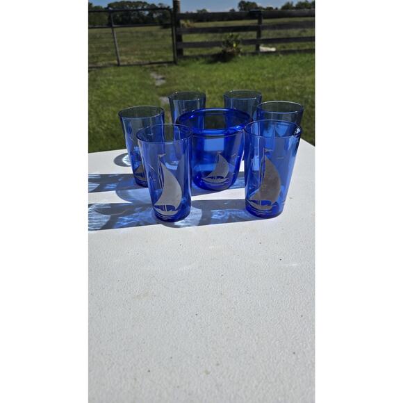 Hazel.Atlas Cobalt Blue Sailboat Set Ice Bucket and 6 Nautical Tumblers Coastal - Picture 1 of 7